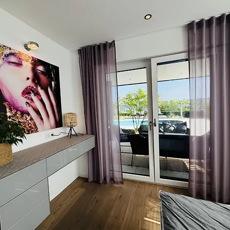 Paradisio Poolsuite Sundeck In Am Bodensee Daire