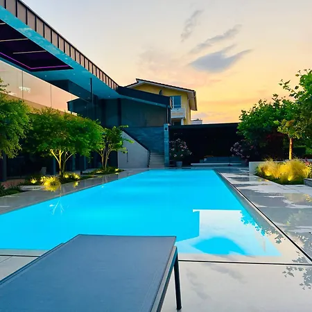 Paradisio Poolsuite Sundeck In Am Bodensee * Bodman-Ludwigshafen