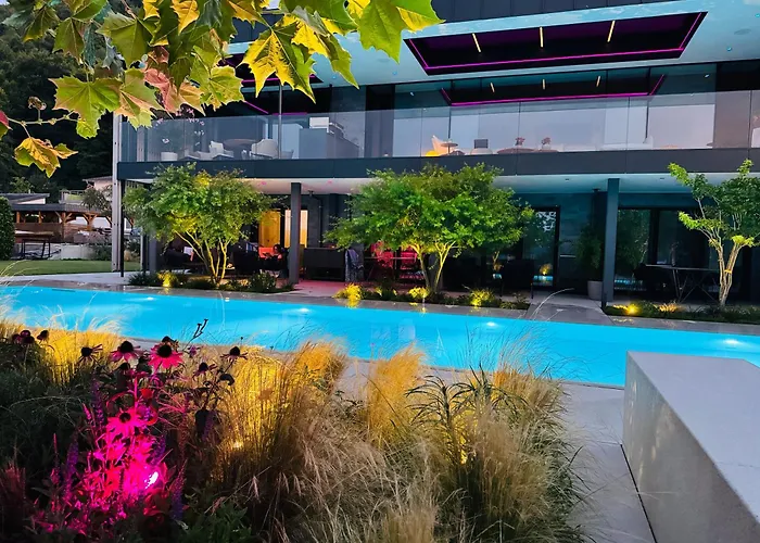 Paradisio Poolsuite Sundeck In Am Bodensee * Bodman-Ludwigshafen